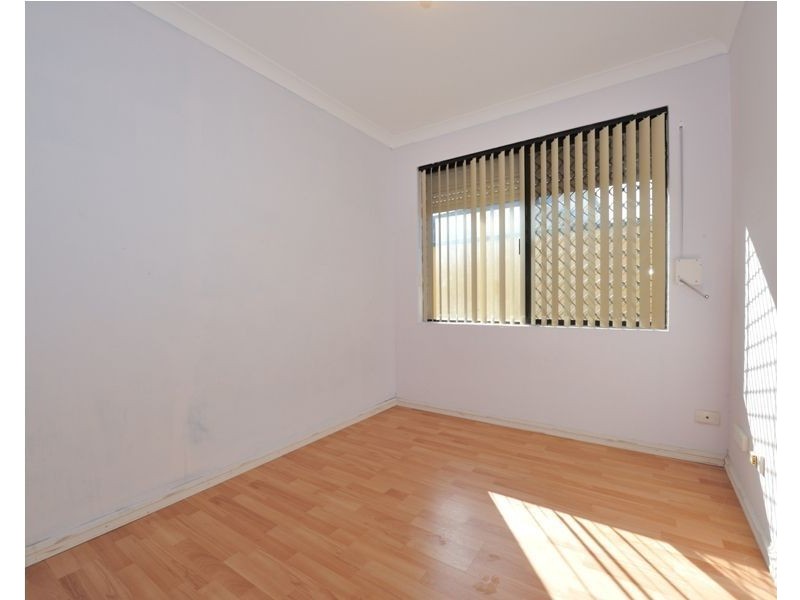 14 Alice Road, Port Kennedy WA 6172