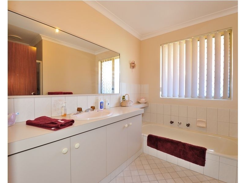 213 Safety Bay Road, Safety Bay WA 6169