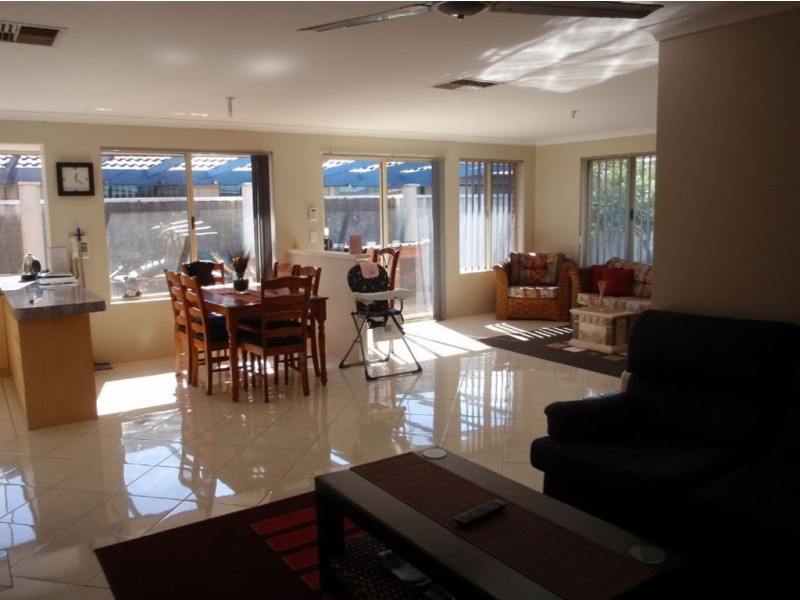 5 Gandesa Green, Port Kennedy WA 6172