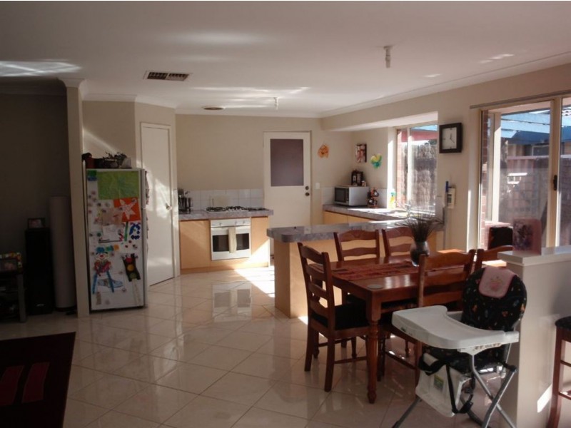 5 Gandesa Green, Port Kennedy WA 6172
