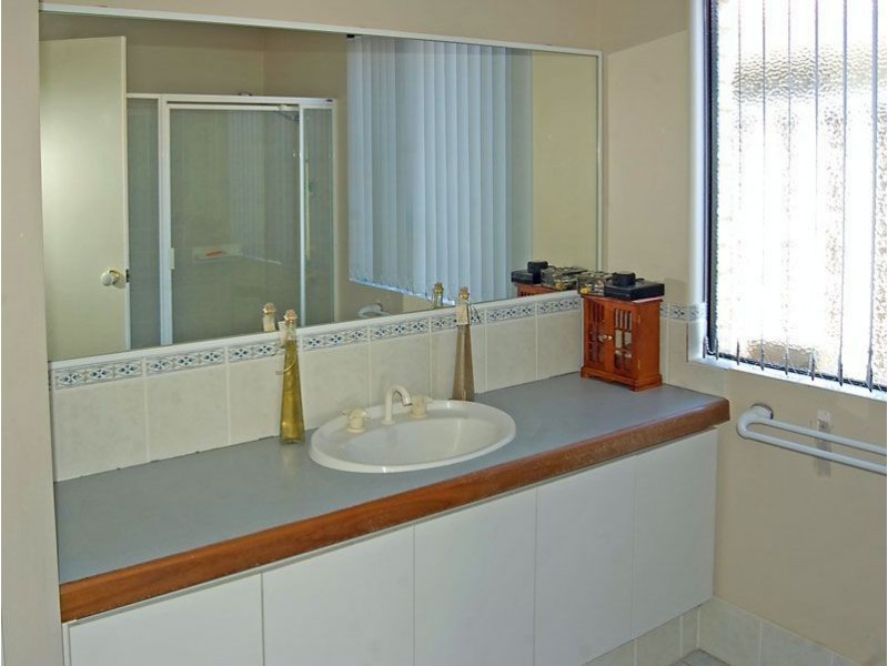 5 Morlaix Mews, Port Kennedy WA 6172