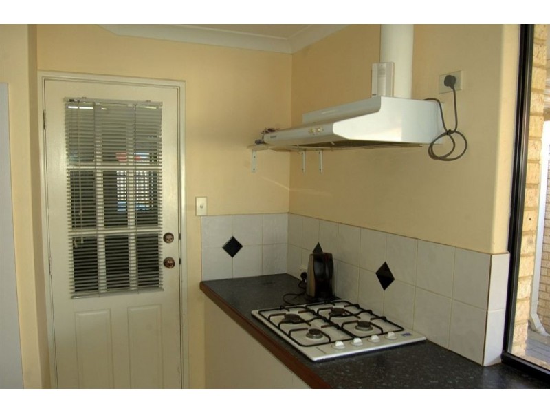 5 Morlaix Mews, Port Kennedy WA 6172