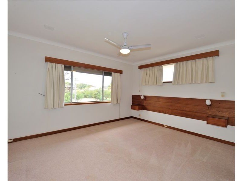 3B Mclarty Road, Shoalwater WA 6169