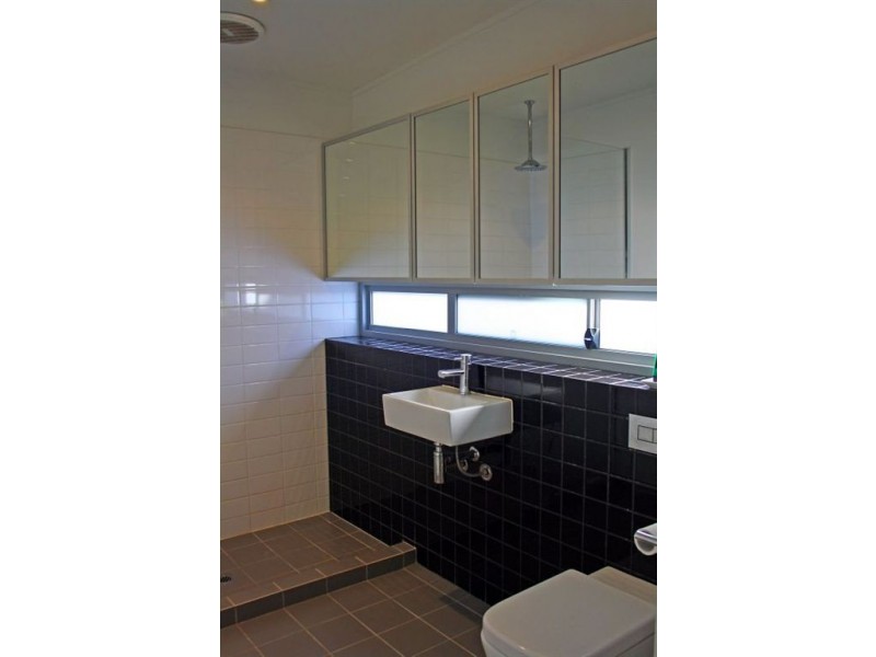 5b Sloan Street, Rockingham WA 6168