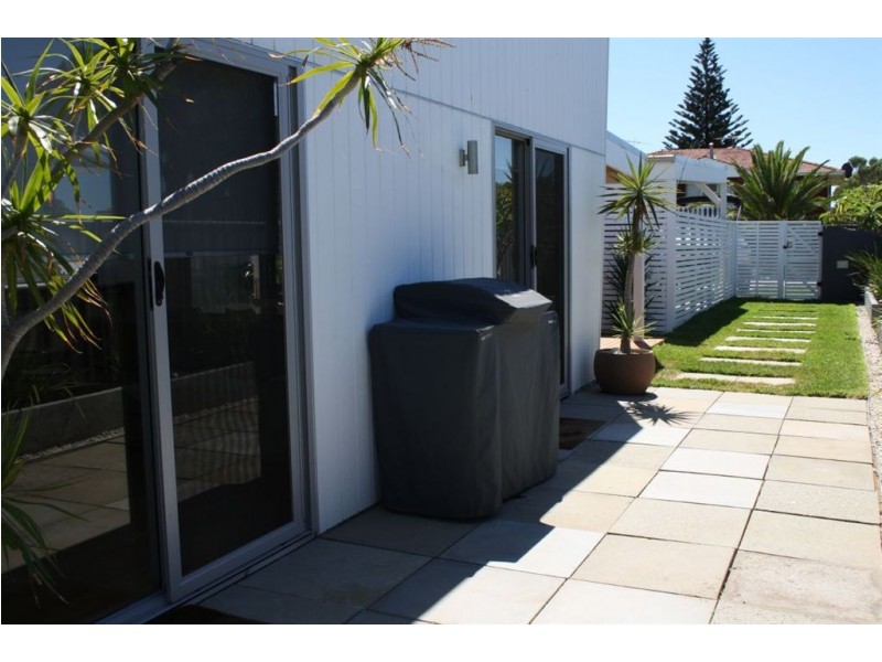 5b Sloan Street, Rockingham WA 6168