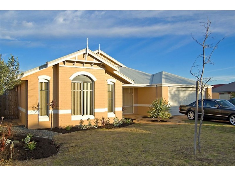 16 Sellafield Bend, Waikiki WA 6169