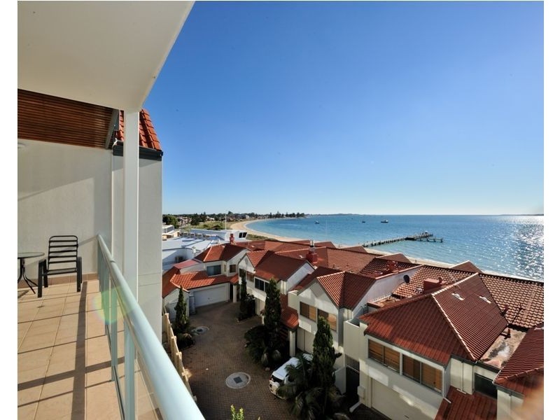 14/5-7 Railway Terrace, Rockingham WA 6168