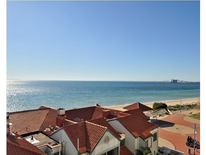 14/5-7 Railway Terrace, Rockingham WA 6168