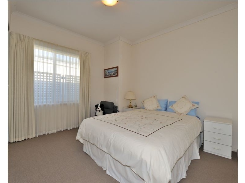 14/5-7 Railway Terrace, Rockingham WA 6168