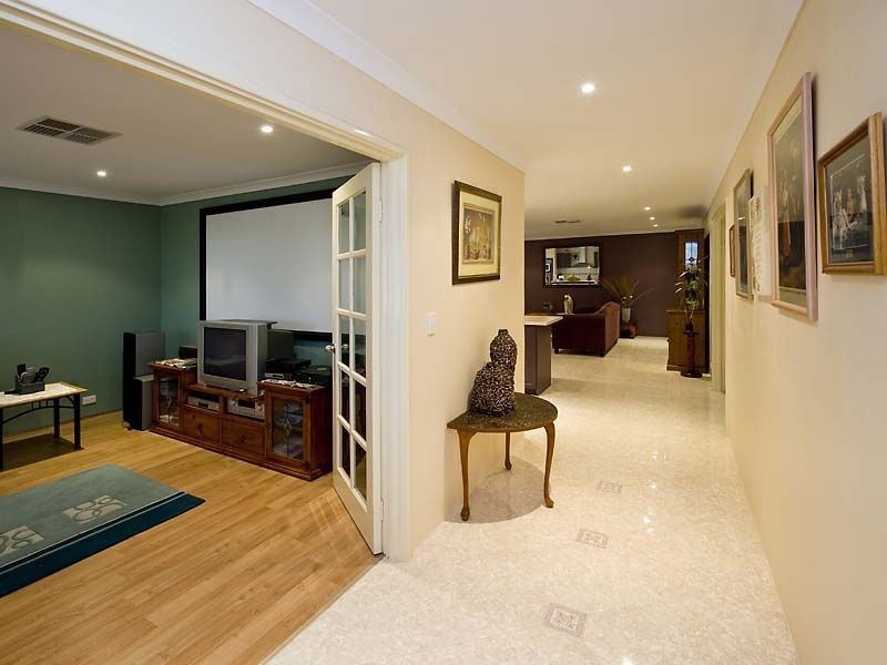 5 Bertholet Rise, Secret Harbour WA 6173