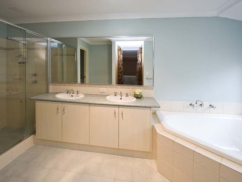 5 Bertholet Rise, Secret Harbour WA 6173