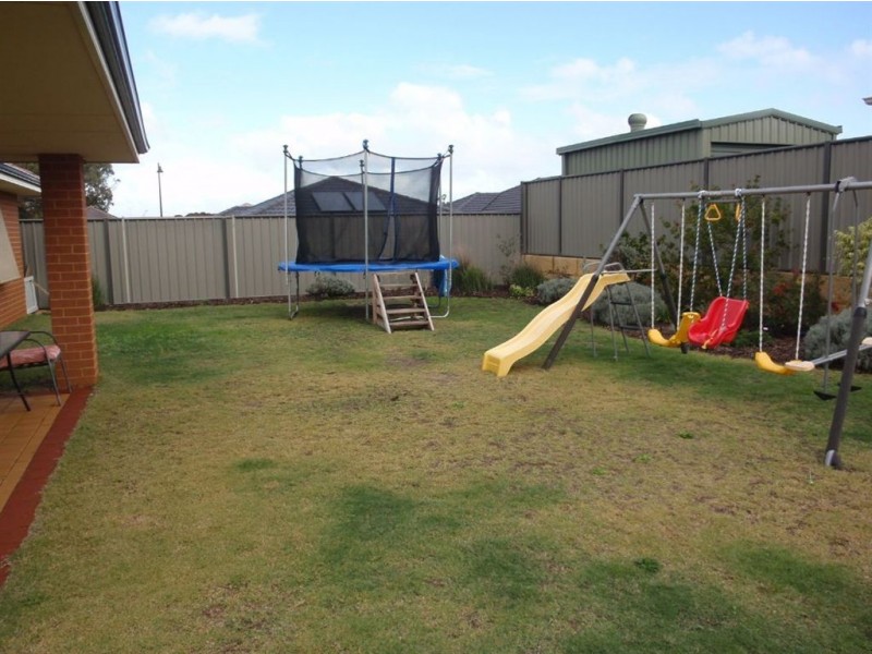 40 Kootingal Bend, Baldivis WA 6171