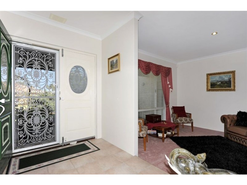 5 Rosebay Gardens, Singleton WA 6175