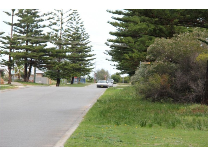 8 Bannon Street, Singleton WA 6175