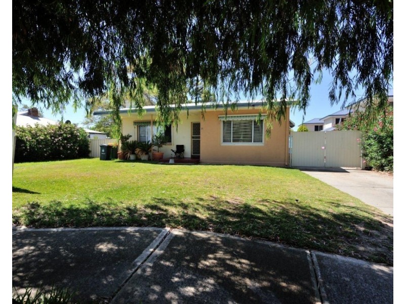 81 Kent Street, Rockingham WA 6168