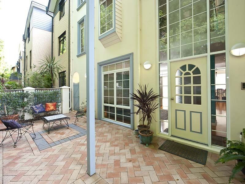 6 Macey Street, East Perth WA 6004