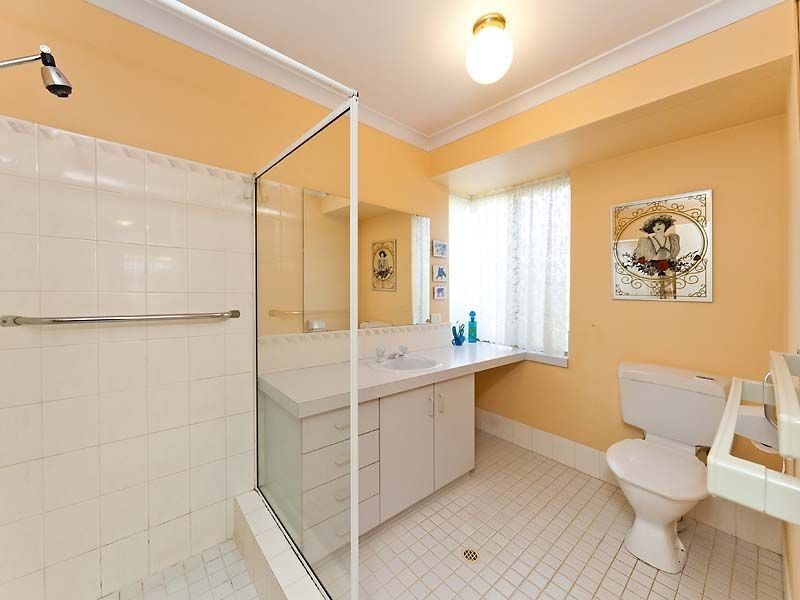 7 McLean Street, Rockingham WA 6168