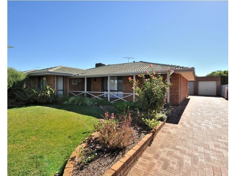 73 Donald Drive, Safety Bay WA 6169