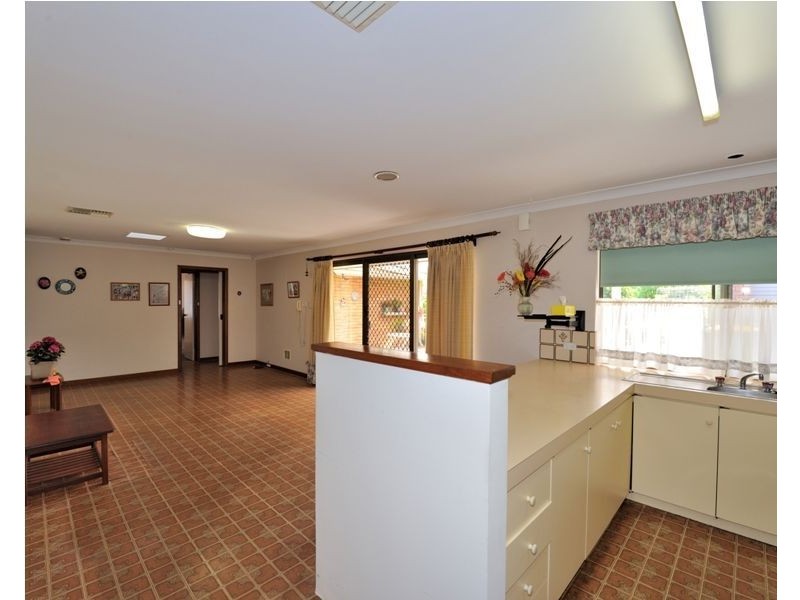 73 Donald Drive, Safety Bay WA 6169