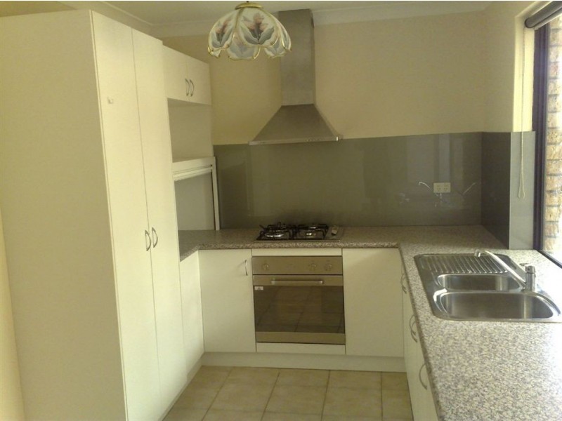 32 Solquest Way, Cooloongup WA 6168