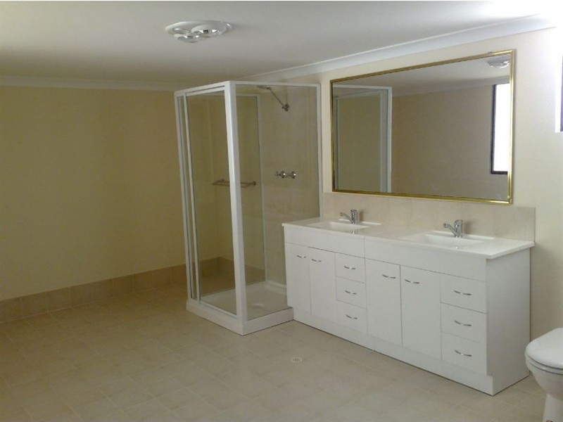 32 Solquest Way, Cooloongup WA 6168