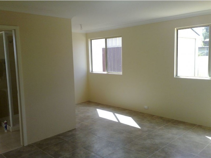 32 Solquest Way, Cooloongup WA 6168