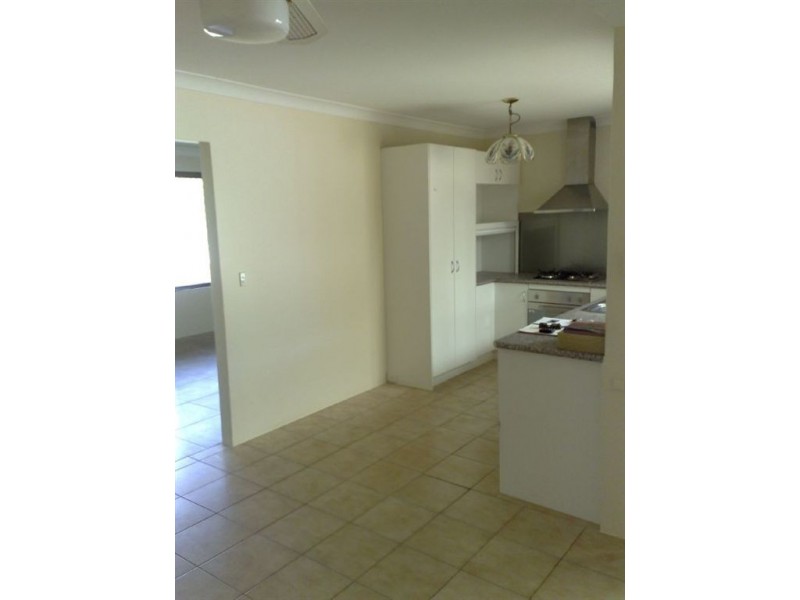32 Solquest Way, Cooloongup WA 6168