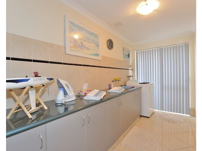 2 Jativa Lane, Port Kennedy WA 6172