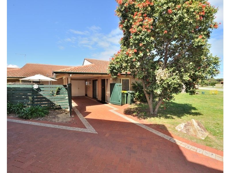 1/14 Vista Avenue, Rockingham WA 6168