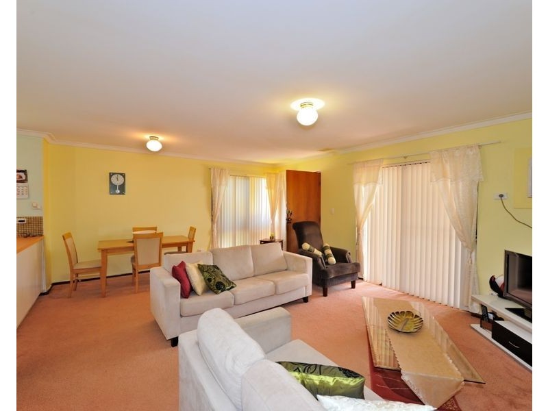 1/14 Vista Avenue, Rockingham WA 6168