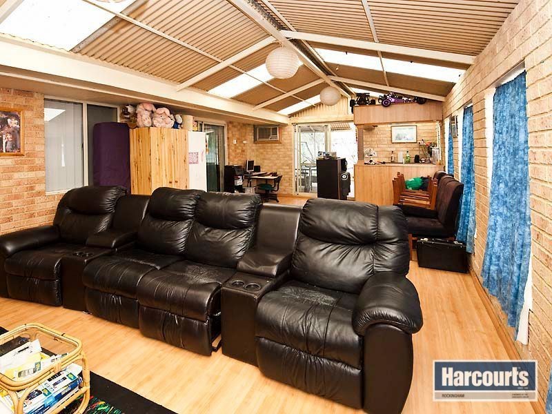 10 Delwood Court, Port Kennedy WA 6172