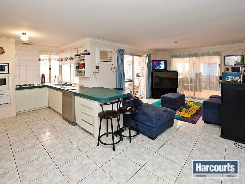 10 Delwood Court, Port Kennedy WA 6172