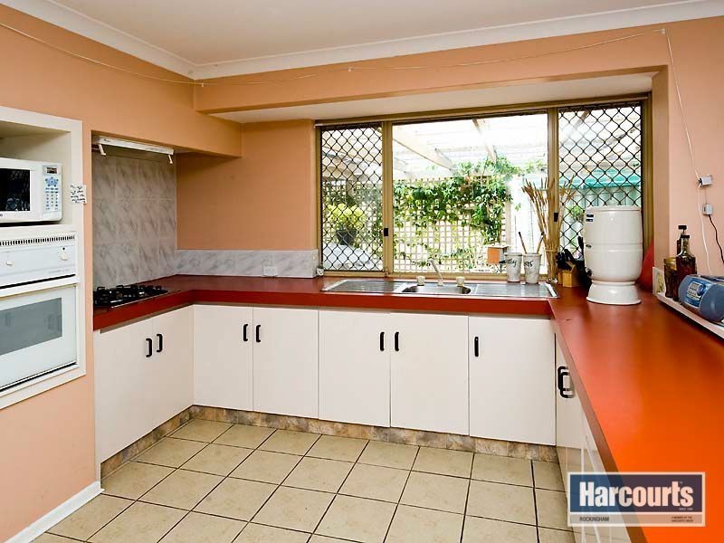 82 Coronata Drive, Warnbro WA 6169