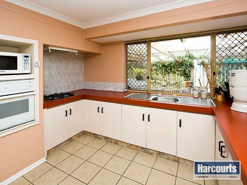 82 Coronata Drive, Warnbro WA 6169