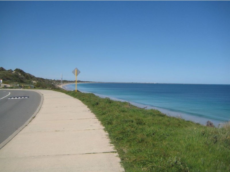 1/176 Warnbro Beach Road, Waikiki WA 6169