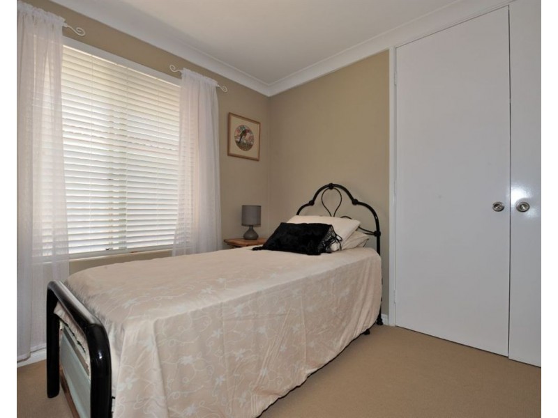 33 Monterey Crescent, Warnbro WA 6169