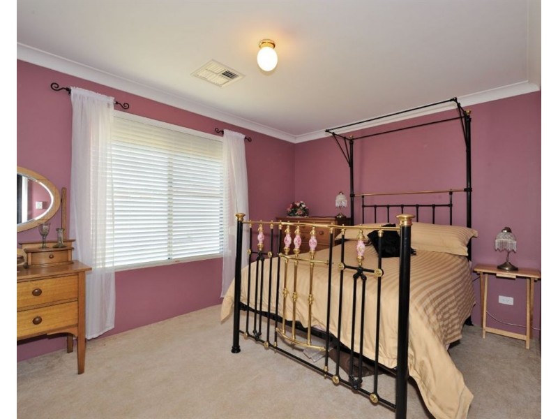 33 Monterey Crescent, Warnbro WA 6169