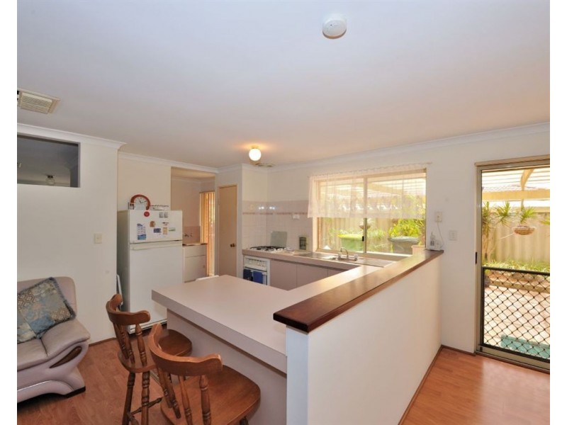 42 St Andrews Loop, Cooloongup WA 6168