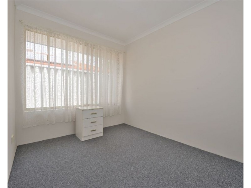 42 St Andrews Loop, Cooloongup WA 6168