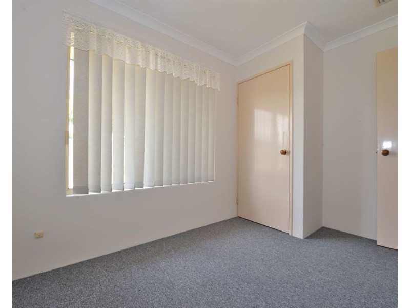 42 St Andrews Loop, Cooloongup WA 6168