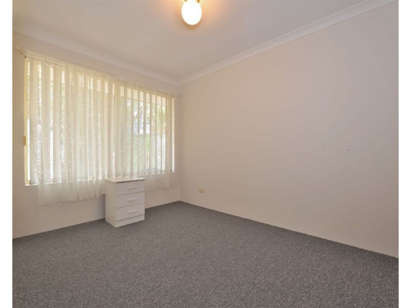 42 St Andrews Loop, Cooloongup WA 6168