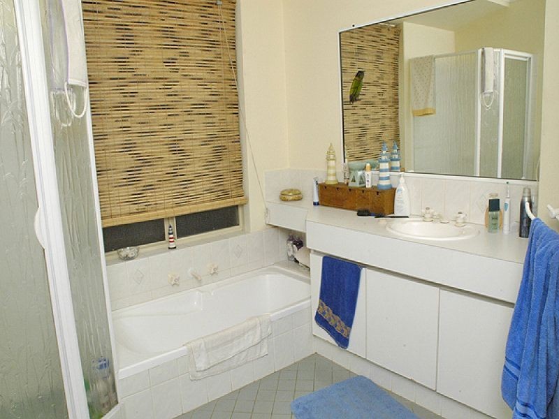 18 Kongal Heights, Leda WA 6170