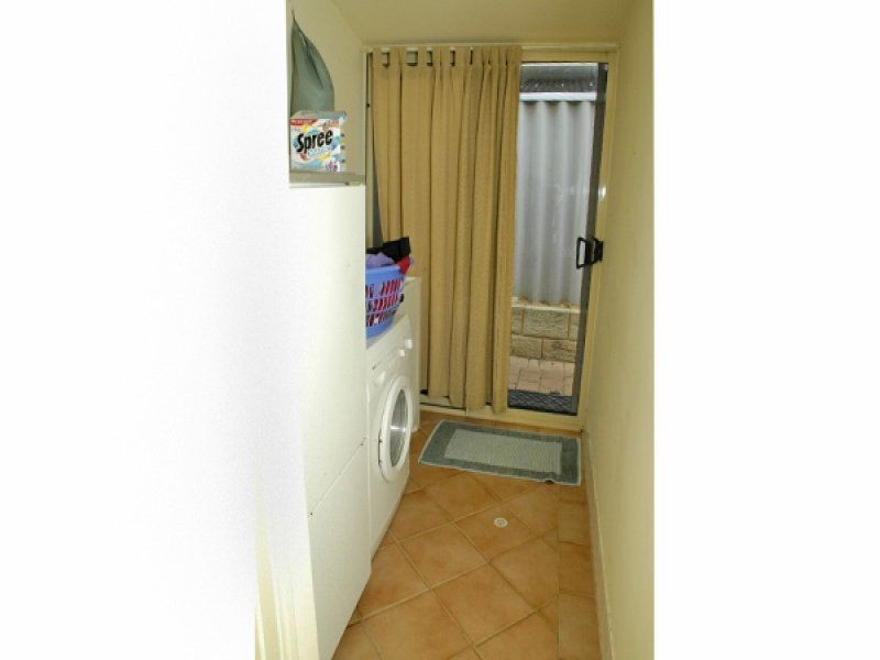 18 Kongal Heights, Leda WA 6170