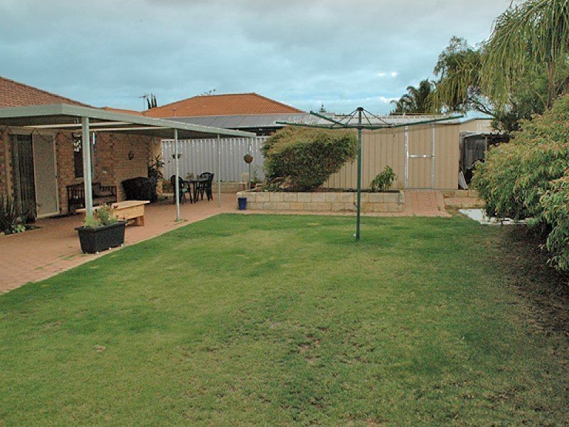 18 Kongal Heights, Leda WA 6170