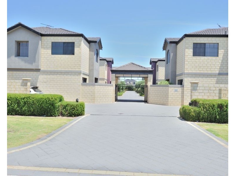 6/5 Harrison Street, Rockingham WA 6168