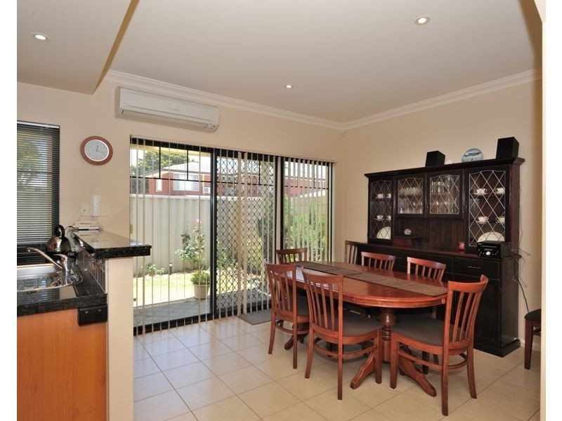 6/5 Harrison Street, Rockingham WA 6168