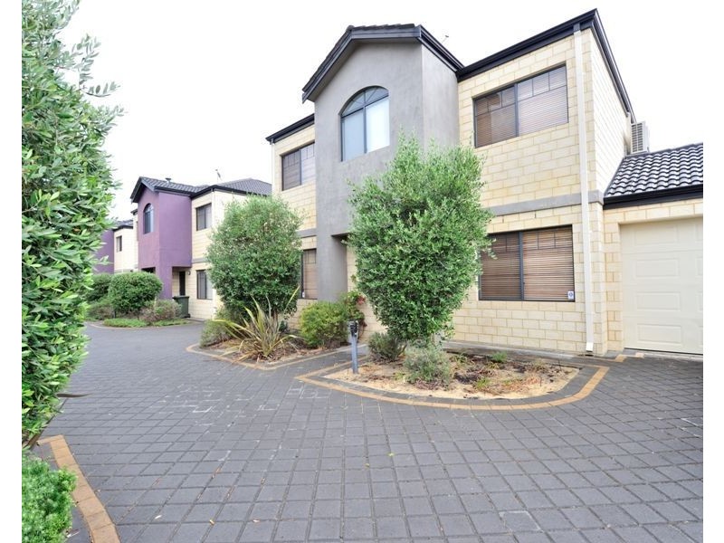 4/5 Harrison Street, Rockingham WA 6168