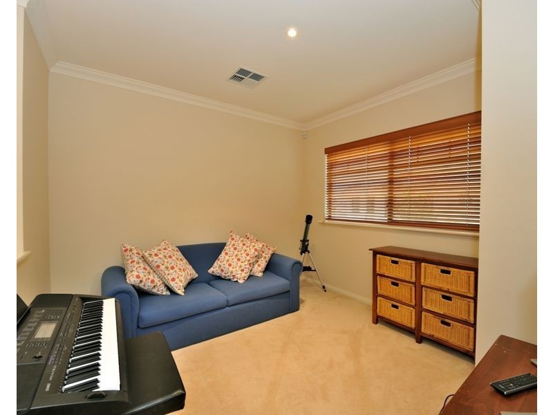 4/5 Harrison Street, Rockingham WA 6168