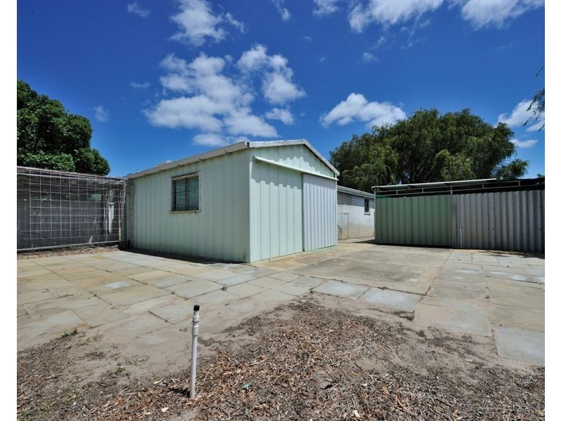 75 Rae Road, Safety Bay WA 6169
