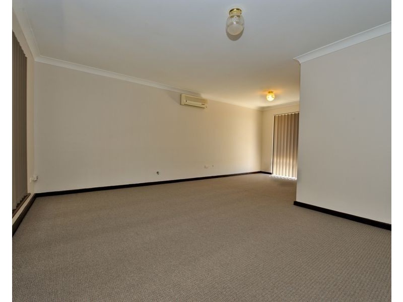 7 Owen Road, Safety Bay WA 6169